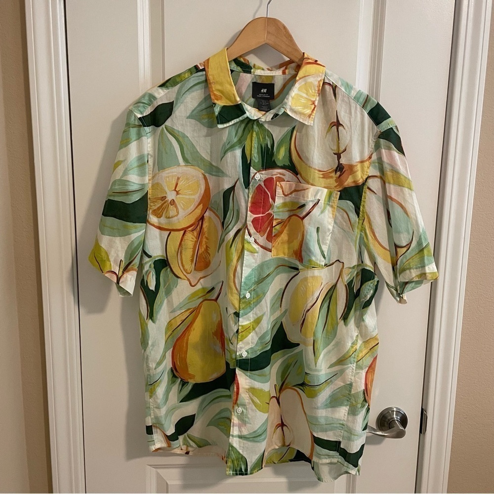 H & M Citrus Lemon Print Lightweight Cotton Button Front Shirt Size Large